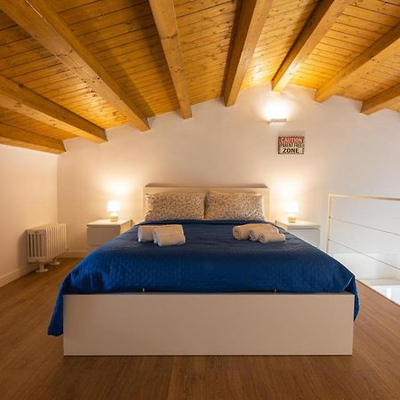 פלרמו Shanti Holiday House מראה חיצוני תמונה