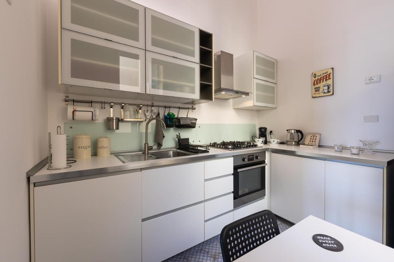פלרמו Shanti Holiday House מראה חיצוני תמונה