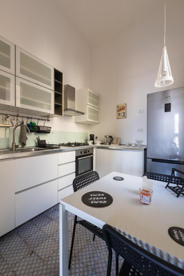 פלרמו Shanti Holiday House מראה חיצוני תמונה