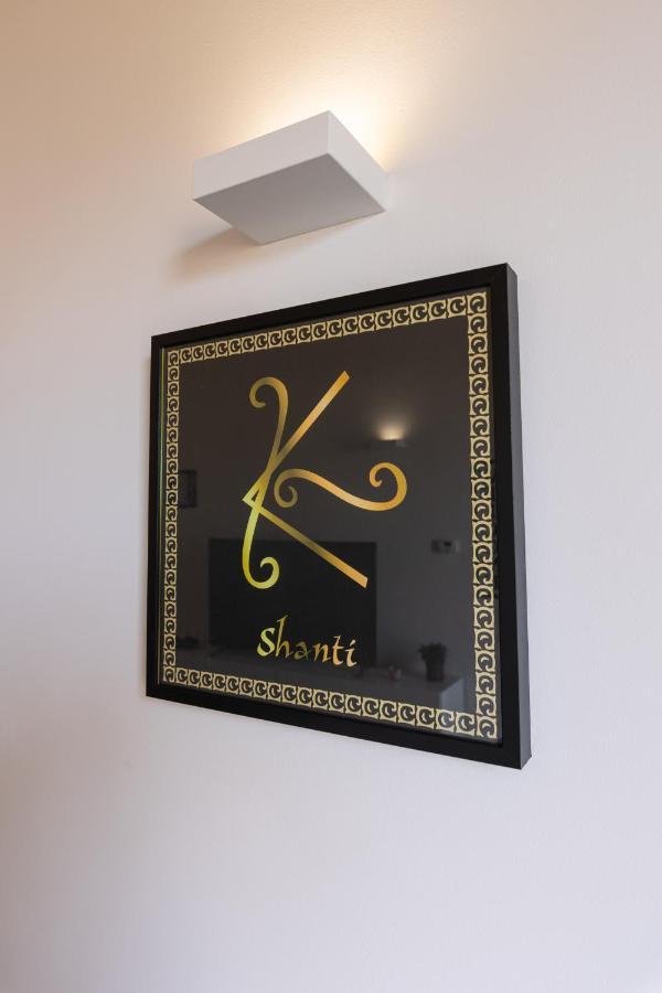 פלרמו Shanti Holiday House מראה חיצוני תמונה