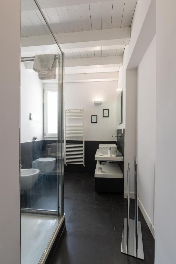 פלרמו Shanti Holiday House מראה חיצוני תמונה